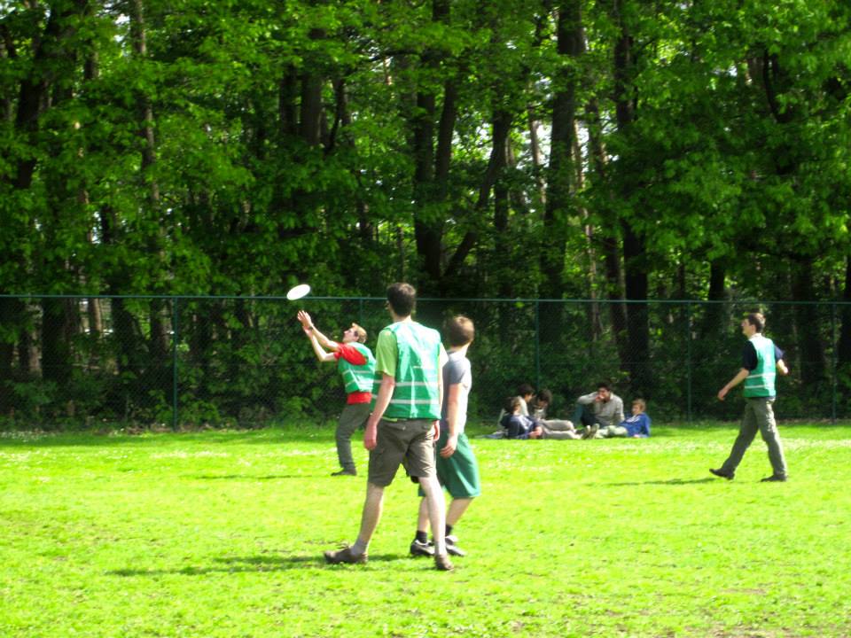 Sint-Martinus den XIIde - Frisbee Initiatie 2013